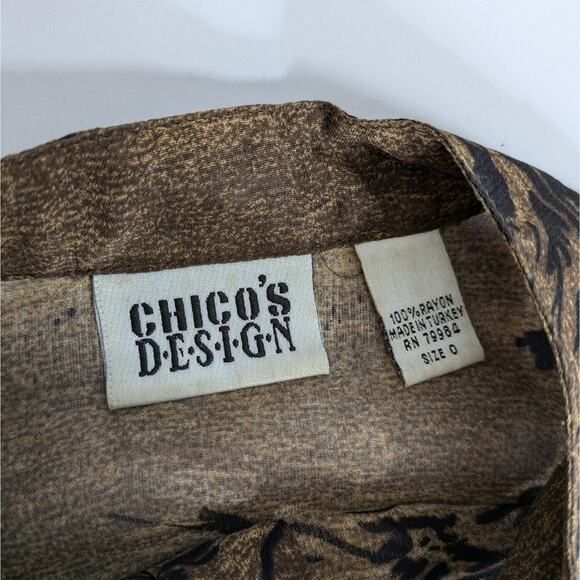 Chico's Asian Print Sheer Brown Mandarin Collar Button Calligraphy Top Small - Picture 8 of 10